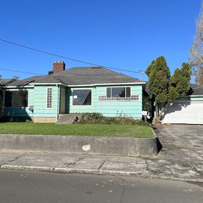 940 3 Rd Ave, Seaside, OR 97138