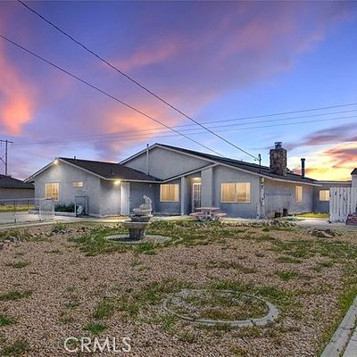 11271 Mohawk Rd, Apple Valley, CA 92308