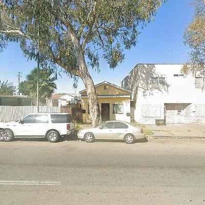 11715 S Main St, Los Angeles, CA 90061