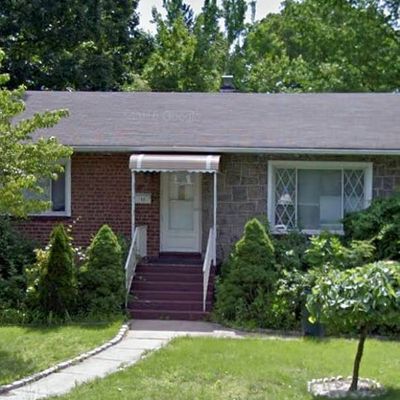 12 Maple Pl, Yonkers, NY 10704