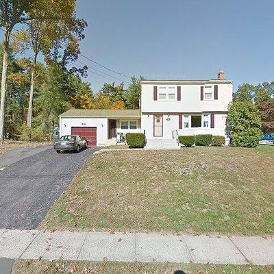 142 Hickory Dr, East Hartford, CT 06118