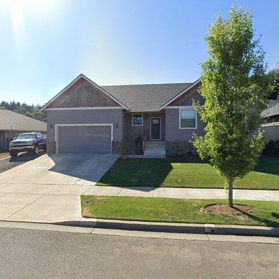 1539 Lakeview Dr, Silverton, OR 97381
