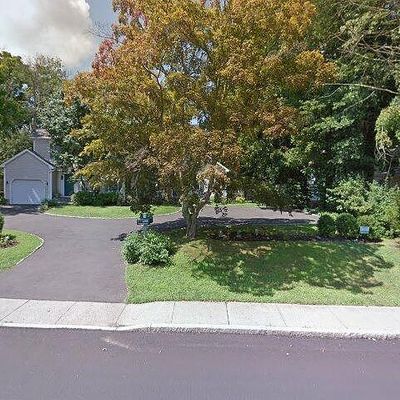138 Forest St, New Canaan, CT 06840