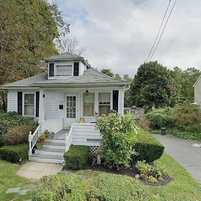 16 Pleasant St, Foxboro, MA 02035