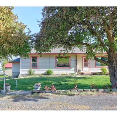 2215 E 16 Th St, The Dalles, OR 97058