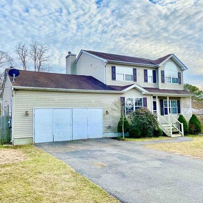 222 Forest Rd W, Mastic Beach, NY 11951