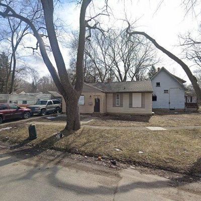 2328 Broadway Blvd, Flint, MI 48506