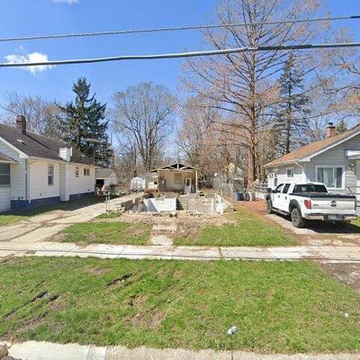 2427 Hoff St, Flint, MI 48506