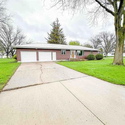 202 W 8 Th St, Winthrop, MN 55396