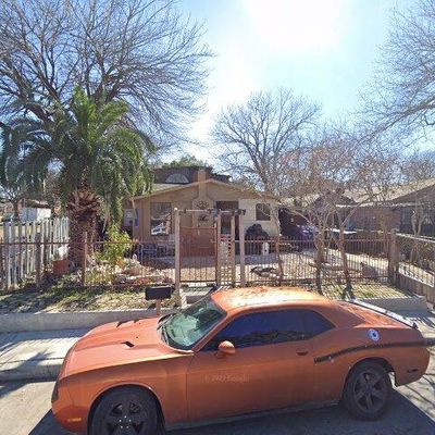 204 Mohawk St, San Antonio, TX 78211