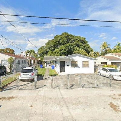 2139 Nw 18 Th St, Miami, FL 33125