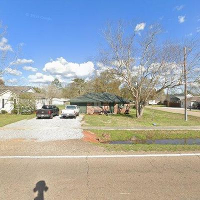 30176 N Montpelier Rd, Albany, LA 70711