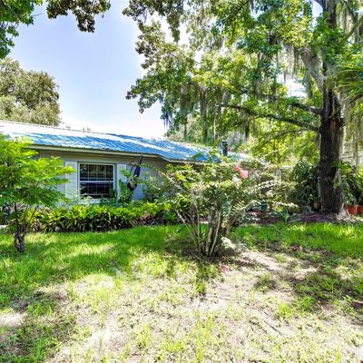 302 W Hunt Ave, Bushnell, FL 33513