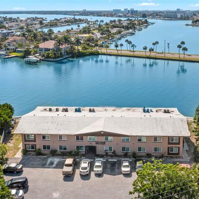 275 116 Th Ave, Treasure Island, FL 33706