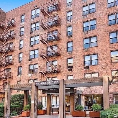 3520 Leverich St #610, Jackson Heights, NY 11372