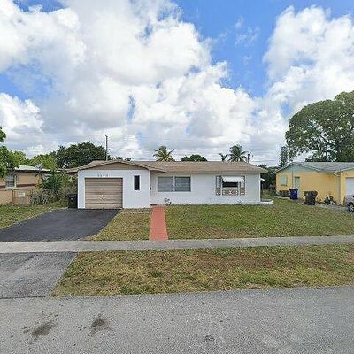 3679 Nw 28 Th Ct, Lauderdale Lakes, FL 33311
