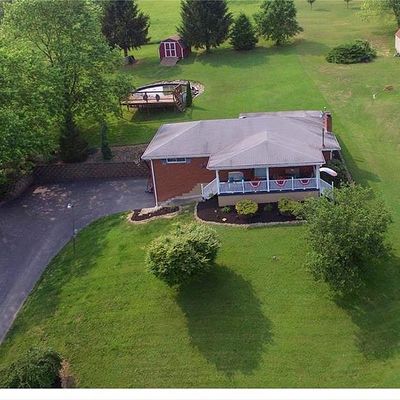 389 Rural Valley Rd, Claysville, PA 15323