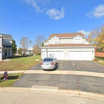 400 S Annandale Dr, Lake In The Hills, IL 60156