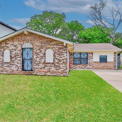 4011 Abilene St, Dallas, TX 75212