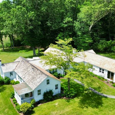 32 Sill Ln, Old Lyme, CT 06371