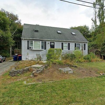 41 Elizabeth St, Fairhaven, MA 02719