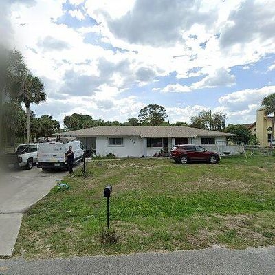 417 Roosevelt Ave, Lehigh Acres, FL 33936