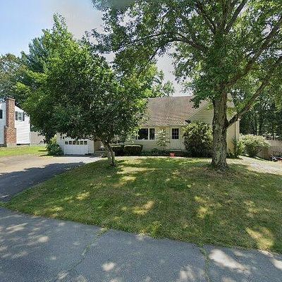 42 Betty Rd, Enfield, CT 06082