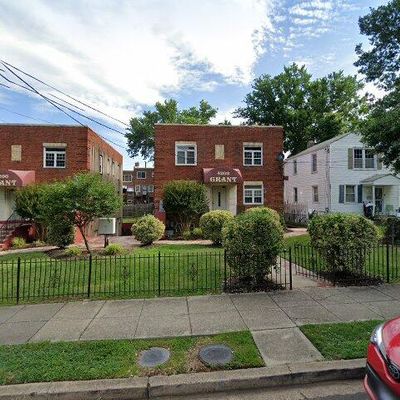 4202 Grant St Ne #202, Washington, DC 20019