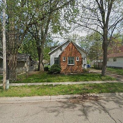 615 Elm St, Mount Morris, MI 48458