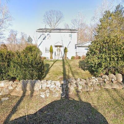 53 Old Middle Rd, Brookfield, CT 06804