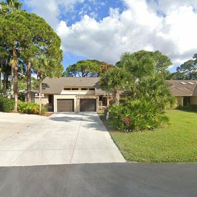 7929 Woodpointe Ct, Sarasota, FL 34238