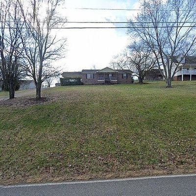 8644 Old Midway Rd, Lenoir City, TN 37772