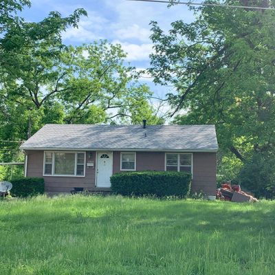 10833 Spring Ave, Saint Ann, MO 63074