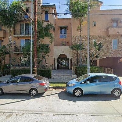 10862 Bloomfield St #201, North Hollywood, CA 91602