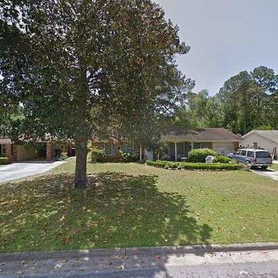 11 Canterbury Cir, Savannah, GA 31419