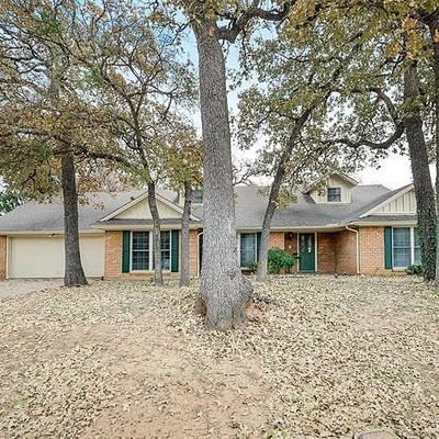 1100 Kathryn St, Hurst, TX 76053