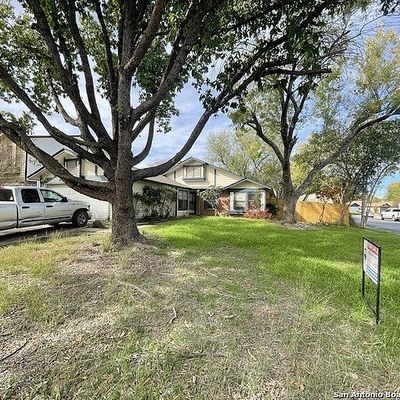 11027 Candle Park, San Antonio, TX 78249