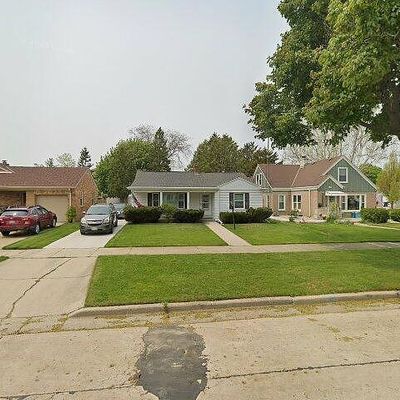 1106 Indiana St, Racine, WI 53405