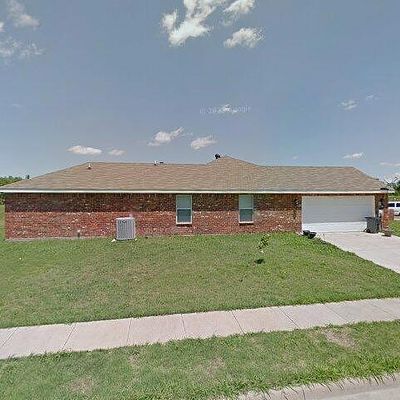 120 Mitchell St, Terrell, TX 75160
