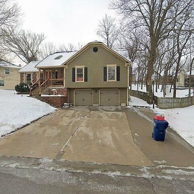 1203 Sw 24 Th St, Blue Springs, MO 64015