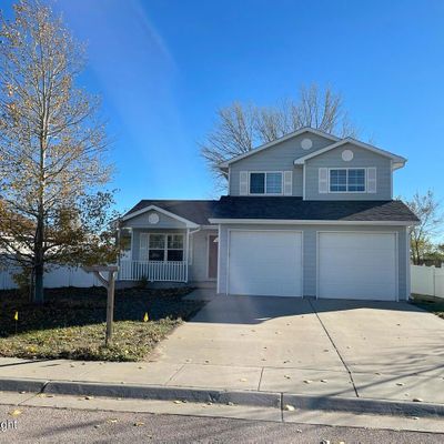 1210 Avalon Ct, Gillette, WY 82716