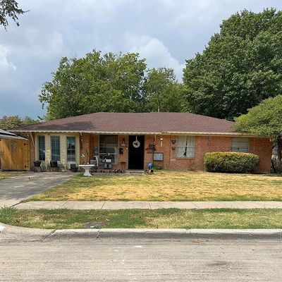 1213 Juanita St, Mesquite, TX 75149