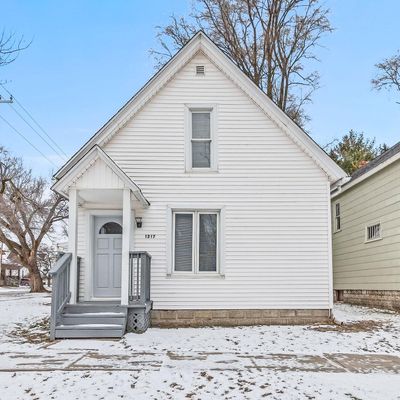 1217 Rawlins St, Port Huron, MI 48060