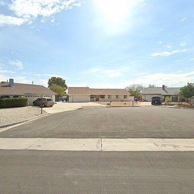 12335 Shooting Star Dr, Victorville, CA 92392