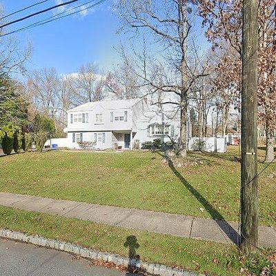 13 Pine Tree Pl, West Caldwell, NJ 07006