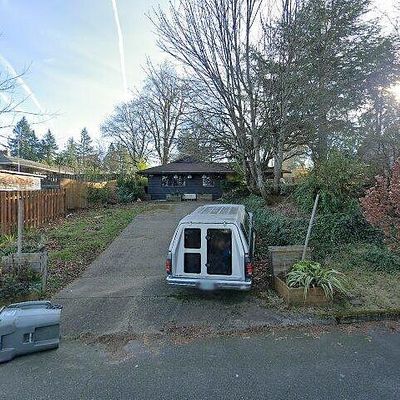 13046 Ne Couch St, Portland, OR 97230