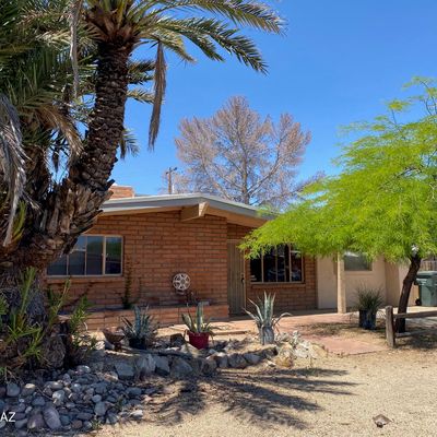 1315 N Roberts Way, Tucson, AZ 85712