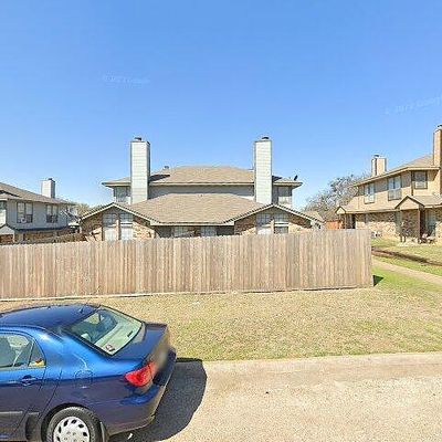 111 Peachtree Ct, Kennedale, TX 76060