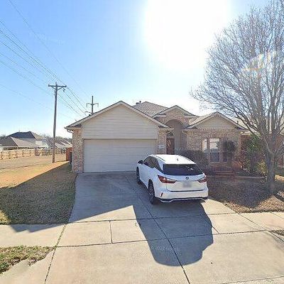 1113 Redcloud Dr, Fort Worth, TX 76120