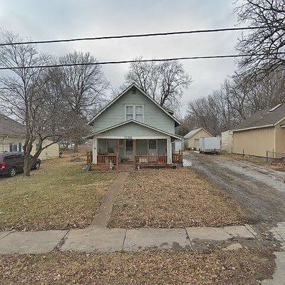 1126 S Pearl St, Independence, MO 64050